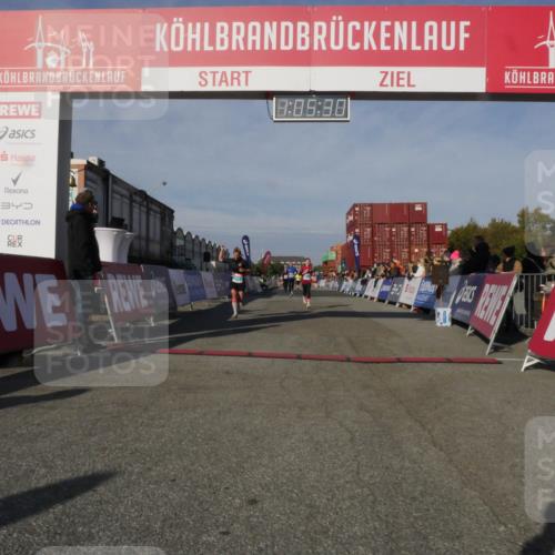 03.10.2025 - Köhlbrandbrückenlauf Matties Gatica Varas http://msf.ph/oto/9167000 03.10.2025 10:05:32 Ziel 1385, 1415, 2084, 3679, 3842 meine-sportfotos.de