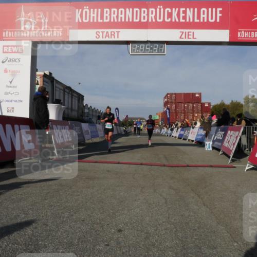 03.10.2025 - Köhlbrandbrückenlauf Matties Gatica Varas http://msf.ph/oto/9167003 03.10.2025 10:05:33 Ziel 1385, 1415, 2084, 3679, 3842 meine-sportfotos.de