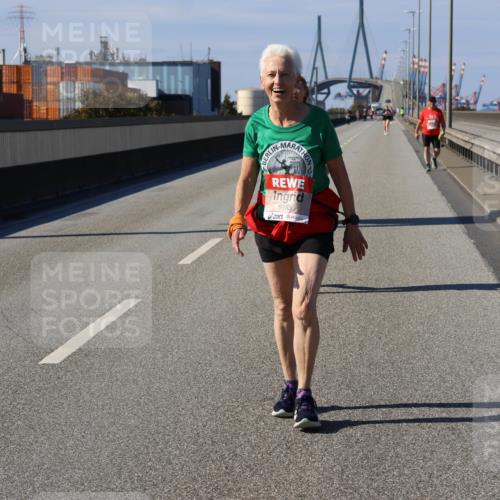 03.10.2025 - Köhlbrandbrückenlauf Strokosch-Dieckow http://msf.ph/oto/9167010 03.10.2025 13:23:58 Position 3 6165 meine-sportfotos.de