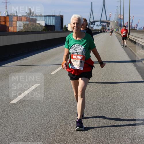 03.10.2025 - Köhlbrandbrückenlauf Strokosch-Dieckow http://msf.ph/oto/9167017 03.10.2025 13:23:58 Position 3 6165 meine-sportfotos.de