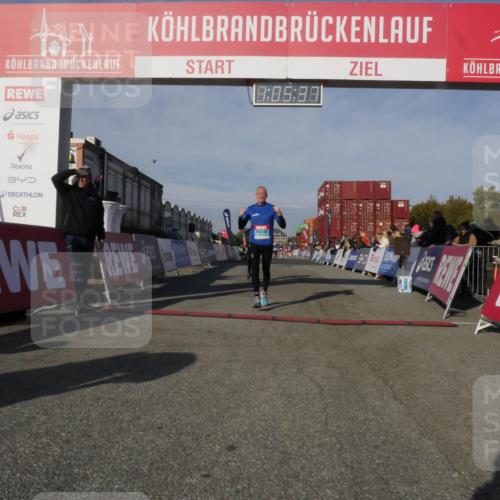 03.10.2025 - Köhlbrandbrückenlauf Matties Gatica Varas http://msf.ph/oto/9167025 03.10.2025 10:05:38 Ziel 1119, 1312, 1340, 1385, 1415, 3679 meine-sportfotos.de