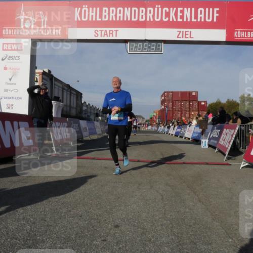 03.10.2025 - Köhlbrandbrückenlauf Matties Gatica Varas http://msf.ph/oto/9167028 03.10.2025 10:05:39 Ziel 1119, 1312, 1340, 1385, 1415, 1962, 2698, 3484, 3679 meine-sportfotos.de