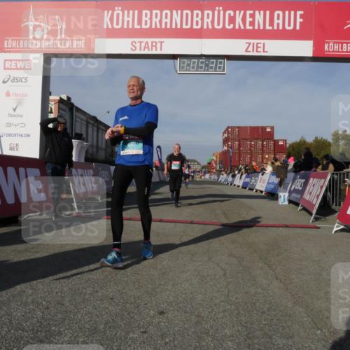 03.10.2025 - Köhlbrandbrückenlauf Matties Gatica Varas http://msf.ph/oto/9167030 03.10.2025 10:05:40 Ziel 1119, 1312, 1340, 1385, 1415, 1962, 2698, 3484 meine-sportfotos.de