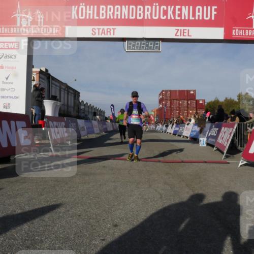 03.10.2025 - Köhlbrandbrückenlauf Matties Gatica Varas http://msf.ph/oto/9167045 03.10.2025 10:05:44 Ziel 1119, 1312, 1340, 1415, 1962, 2698, 3484 meine-sportfotos.de