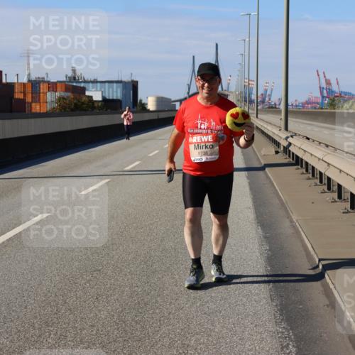 03.10.2025 - Köhlbrandbrückenlauf Strokosch-Dieckow http://msf.ph/oto/9167046 03.10.2025 13:24:14 Position 3 5736 meine-sportfotos.de