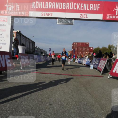 03.10.2025 - Köhlbrandbrückenlauf Matties Gatica Varas http://msf.ph/oto/9167061 03.10.2025 10:05:48 Ziel 1092, 1119, 1340, 1424, 1962, 2698, 2743, 3484, 3579, 3716 meine-sportfotos.de