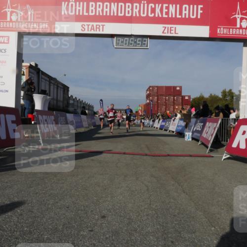 03.10.2025 - Köhlbrandbrückenlauf Matties Gatica Varas http://msf.ph/oto/9167087 03.10.2025 10:05:55 Ziel 1092, 1132, 1424, 1428, 2743, 2913, 3053, 3579, 3716 meine-sportfotos.de