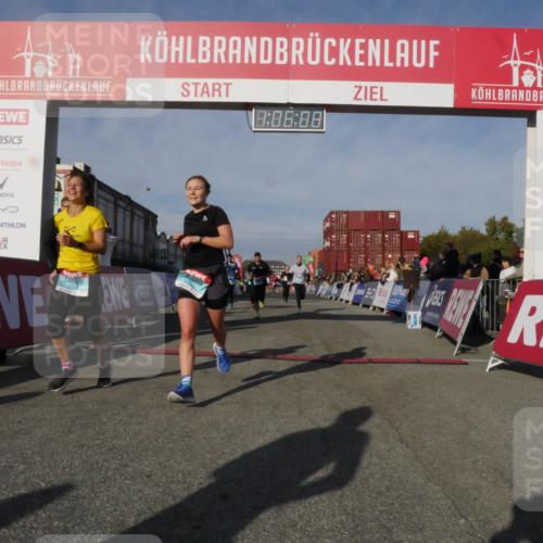 03.10.2025 - Köhlbrandbrückenlauf Matties Gatica Varas http://msf.ph/oto/9167145 03.10.2025 10:06:10 Ziel 1199, 1299, 1333, 1352, 1356, 1397, 1402, 1505, 3563, 3764 meine-sportfotos.de