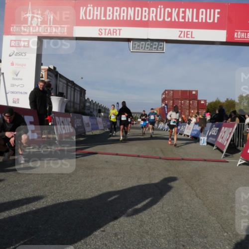 03.10.2025 - Köhlbrandbrückenlauf Matties Gatica Varas http://msf.ph/oto/9167201 03.10.2025 10:06:24 Ziel 1100, 1152, 1255, 1445, 3228, 3233, 3492, 3625, 3656 meine-sportfotos.de