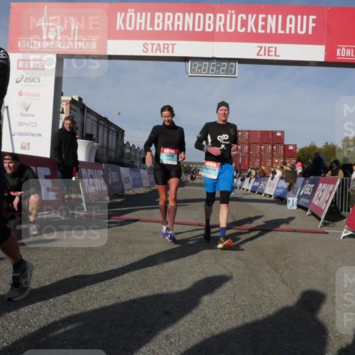 03.10.2025 - Köhlbrandbrückenlauf Matties Gatica Varas http://msf.ph/oto/9167216 03.10.2025 10:06:28 Ziel 1100, 1152, 1722, 2793, 3188, 3492, 3656 meine-sportfotos.de