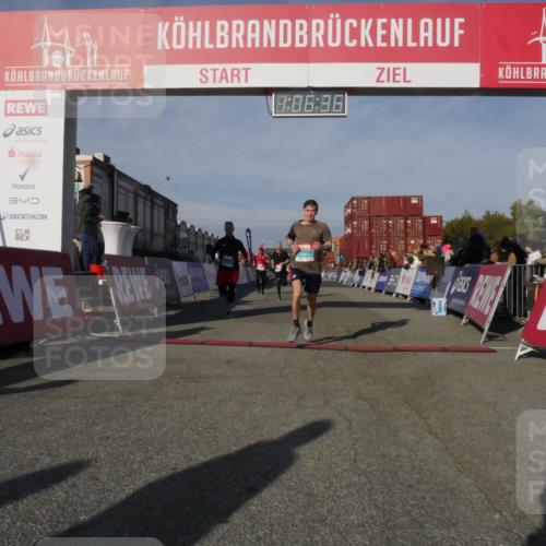03.10.2025 - Köhlbrandbrückenlauf Matties Gatica Varas http://msf.ph/oto/9167252 03.10.2025 10:06:38 Ziel 1066, 2431, 2793, 3016, 3188, 3481 meine-sportfotos.de