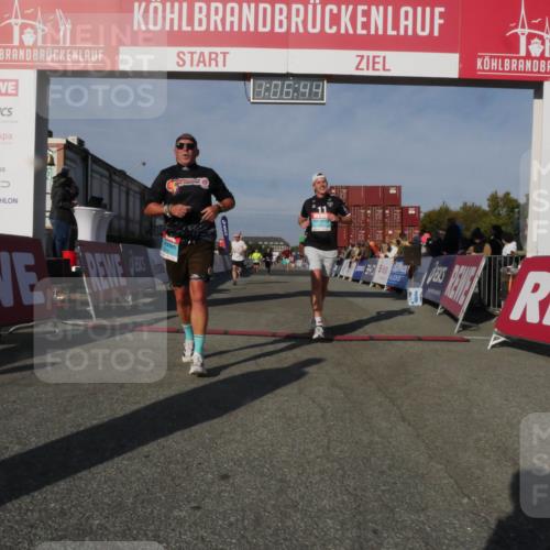 03.10.2025 - Köhlbrandbrückenlauf Matties Gatica Varas http://msf.ph/oto/9167285 03.10.2025 10:06:46 Ziel 1328, 1449, 2431, 3177, 3198, 3411, 3481 meine-sportfotos.de