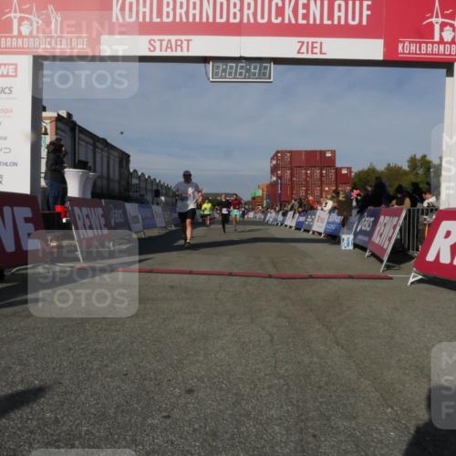 03.10.2025 - Köhlbrandbrückenlauf Matties Gatica Varas http://msf.ph/oto/9167290 03.10.2025 10:06:48 Ziel 1328, 1449, 3177, 3198, 3411, 3481 meine-sportfotos.de