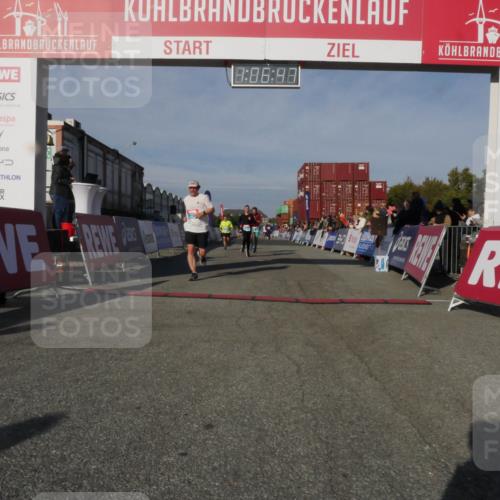 03.10.2025 - Köhlbrandbrückenlauf Matties Gatica Varas http://msf.ph/oto/9167291 03.10.2025 10:06:49 Ziel 1328, 1449, 3177, 3198, 3411, 3481 meine-sportfotos.de