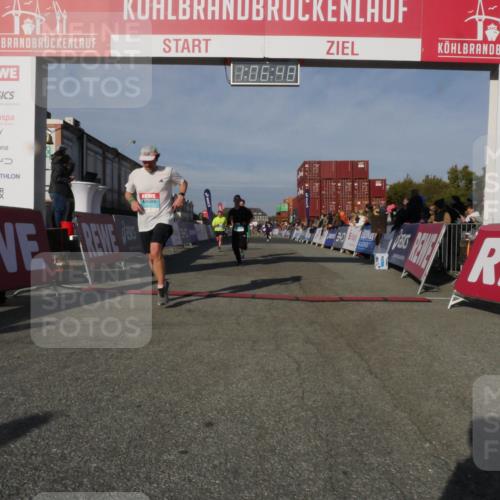 03.10.2025 - Köhlbrandbrückenlauf Matties Gatica Varas http://msf.ph/oto/9167293 03.10.2025 10:06:50 Ziel 1125, 1328, 1449, 1559, 3177, 3198, 3341, 3411, 3481 meine-sportfotos.de