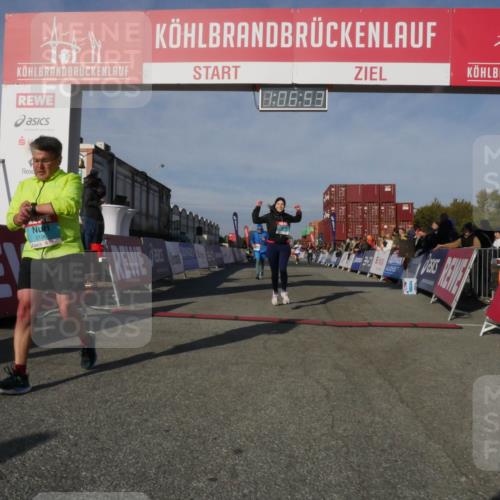 03.10.2025 - Köhlbrandbrückenlauf Matties Gatica Varas http://msf.ph/oto/9167304 03.10.2025 10:06:55 Ziel 1125, 1328, 1412, 1449, 1559, 1582, 1680, 2716, 3320, 3341 meine-sportfotos.de
