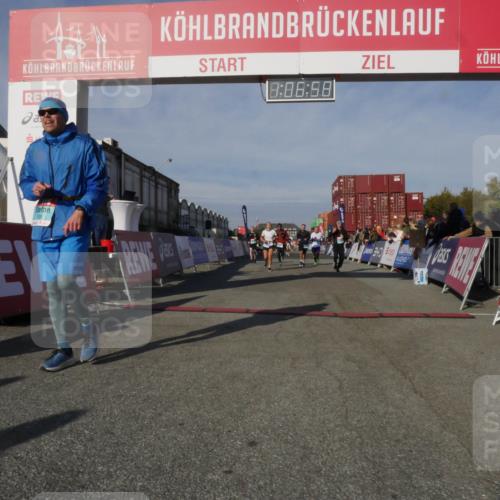 03.10.2025 - Köhlbrandbrückenlauf Matties Gatica Varas http://msf.ph/oto/9167313 03.10.2025 10:06:59 Ziel 1125, 1301, 1412, 1559, 1582, 1680, 2716, 3320, 3341 meine-sportfotos.de
