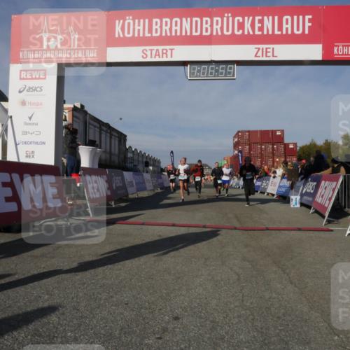 03.10.2025 - Köhlbrandbrückenlauf Matties Gatica Varas http://msf.ph/oto/9167315 03.10.2025 10:07:00 Ziel 1125, 1301, 1412, 1559, 1582, 1680, 2716, 3320, 3341 meine-sportfotos.de