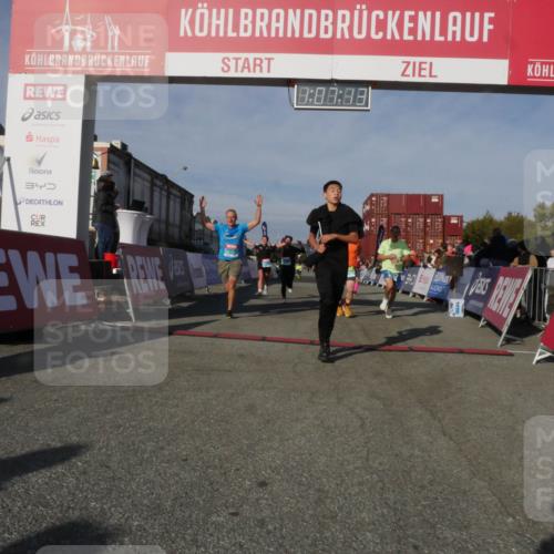 03.10.2025 - Köhlbrandbrückenlauf Matties Gatica Varas http://msf.ph/oto/9167344 03.10.2025 10:07:15 Ziel 1134, 1189, 1208, 1486, 1496, 1519, 1730, 2671, 2794, 2903, 2981, 2983, 3434, 3585 meine-sportfotos.de