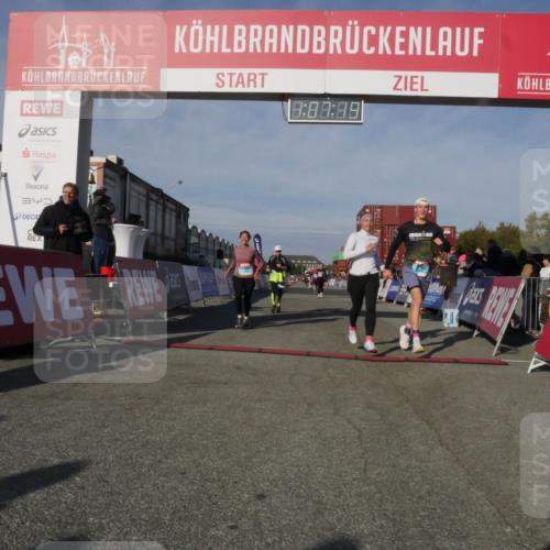 03.10.2025 - Köhlbrandbrückenlauf Matties Gatica Varas http://msf.ph/oto/9167358 03.10.2025 10:07:21 Ziel 1134, 1148, 1189, 1208, 1486, 1519, 3300, 3434, 3603 meine-sportfotos.de