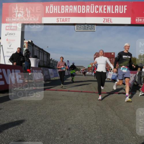 03.10.2025 - Köhlbrandbrückenlauf Matties Gatica Varas http://msf.ph/oto/9167359 03.10.2025 10:07:22 Ziel 1134, 1148, 1189, 1208, 3300, 3434, 3603 meine-sportfotos.de