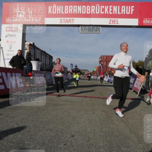 03.10.2025 - Köhlbrandbrückenlauf Matties Gatica Varas http://msf.ph/oto/9167360 03.10.2025 10:07:22 Ziel 1134, 1148, 1189, 1208, 3300, 3434, 3603 meine-sportfotos.de