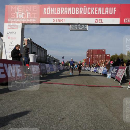 03.10.2025 - Köhlbrandbrückenlauf Matties Gatica Varas http://msf.ph/oto/9167377 03.10.2025 10:07:30 Ziel 1148, 1410, 2696, 2761, 3300, 3425, 3426 meine-sportfotos.de