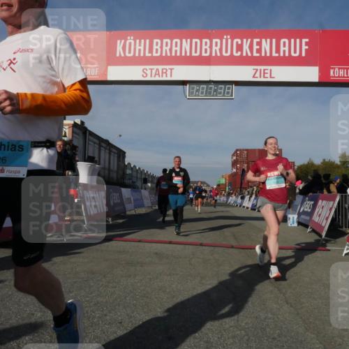 03.10.2025 - Köhlbrandbrückenlauf Matties Gatica Varas http://msf.ph/oto/9167397 03.10.2025 10:07:40 Ziel 1014, 1363, 1532, 1764, 1774, 1886, 2696, 2761, 2807, 2990, 3497 meine-sportfotos.de