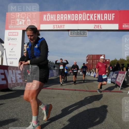 03.10.2025 - Köhlbrandbrückenlauf Matties Gatica Varas http://msf.ph/oto/9167408 03.10.2025 10:07:45 Ziel 1014, 1336, 1363, 1377, 1378, 1384, 1532, 1764, 1886, 2807, 2814, 2990, 3250, 3497 meine-sportfotos.de