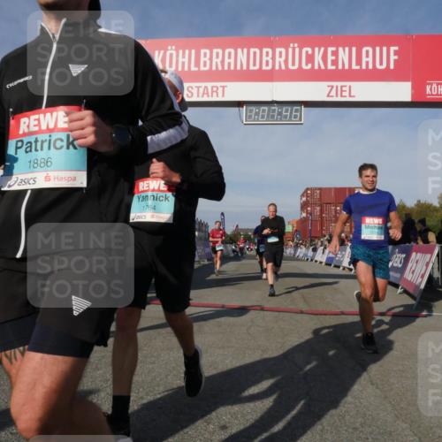 03.10.2025 - Köhlbrandbrückenlauf Matties Gatica Varas http://msf.ph/oto/9167413 03.10.2025 10:07:47 Ziel 1014, 1336, 1363, 1377, 1378, 1384, 2807, 2814, 2990, 3250 meine-sportfotos.de