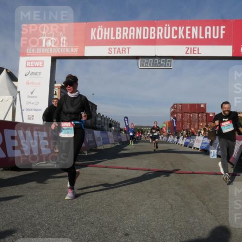 03.10.2025 - Köhlbrandbrückenlauf Matties Gatica Varas http://msf.ph/oto/9167435 03.10.2025 10:07:58 Ziel 1335, 1716, 1849, 2733, 3217, 3272, 3683, 3684 meine-sportfotos.de