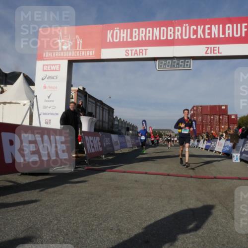 03.10.2025 - Köhlbrandbrückenlauf Matties Gatica Varas http://msf.ph/oto/9167437 03.10.2025 10:08:00 Ziel 1335, 1699, 1716, 1849, 2733, 3217, 3272, 3683, 3684 meine-sportfotos.de