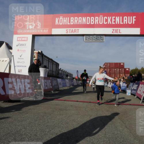 03.10.2025 - Köhlbrandbrückenlauf Matties Gatica Varas http://msf.ph/oto/9167467 03.10.2025 10:08:14 Ziel 1319, 1395, 1516, 1833, 3278, 3361, 3362, 3569, 3734, 3797 meine-sportfotos.de