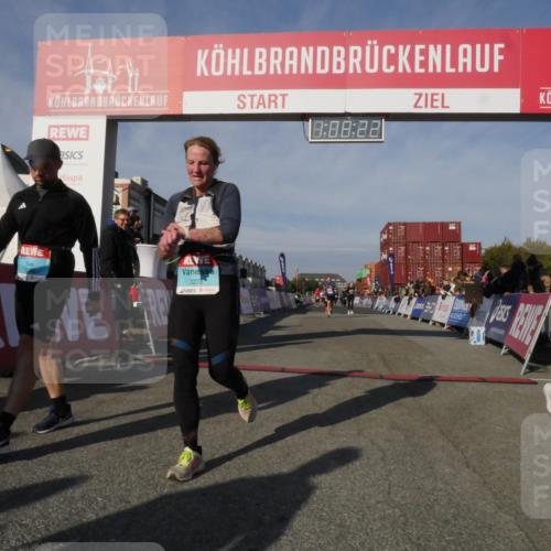 03.10.2025 - Köhlbrandbrückenlauf Matties Gatica Varas http://msf.ph/oto/9167488 03.10.2025 10:08:24 Ziel 1203, 1371, 1407, 1461, 1601, 1876, 2026, 3309 meine-sportfotos.de