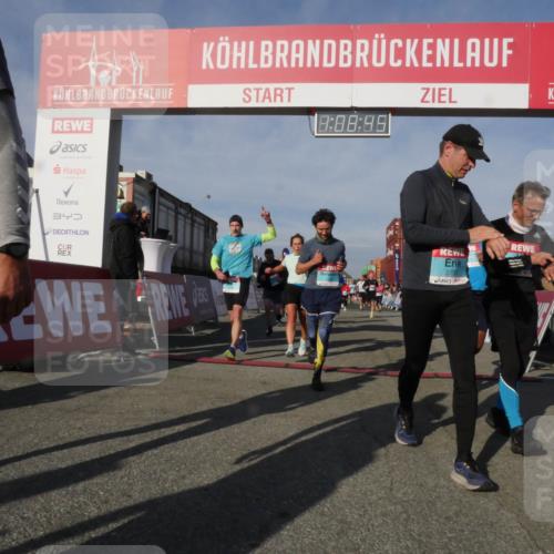 03.10.2025 - Köhlbrandbrückenlauf Matties Gatica Varas http://msf.ph/oto/9167536 03.10.2025 10:08:46 Ziel 1430, 1451, 1489, 1506, 1508, 1525, 1555, 1566, 1567, 1739, 1858, 2449, 2731, 2734, 2776, 3123, 3128, 3189, 3261, 3369, 3738, 3752 meine-sportfotos.de