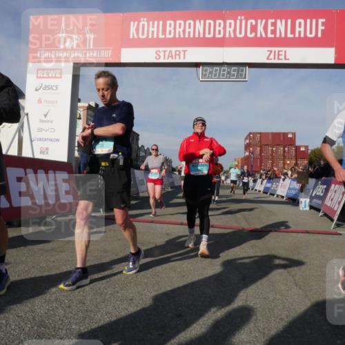 03.10.2025 - Köhlbrandbrückenlauf Matties Gatica Varas http://msf.ph/oto/9167550 03.10.2025 10:08:53 Ziel 1364, 1451, 1506, 1555, 1670, 1858, 2449, 2731, 2734, 3128, 3380, 3738 meine-sportfotos.de