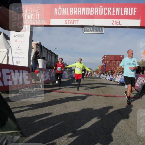 03.10.2025 - Köhlbrandbrückenlauf Matties Gatica Varas http://msf.ph/oto/9167560 03.10.2025 10:08:58 Ziel 1364, 1367, 1451, 1670, 2805, 3280, 3380, 3738 meine-sportfotos.de