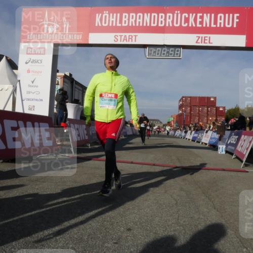 03.10.2025 - Köhlbrandbrückenlauf Matties Gatica Varas http://msf.ph/oto/9167563 03.10.2025 10:08:59 Ziel 1364, 1367, 1670, 2805, 3280, 3380 meine-sportfotos.de