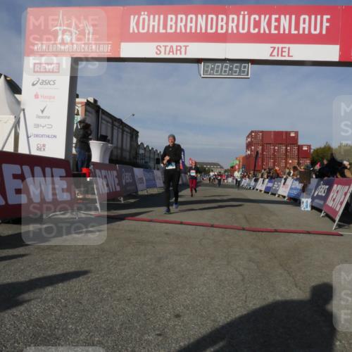 03.10.2025 - Köhlbrandbrückenlauf Matties Gatica Varas http://msf.ph/oto/9167567 03.10.2025 10:09:01 Ziel 1200, 1364, 1367, 1670, 2805, 3280, 3380 meine-sportfotos.de