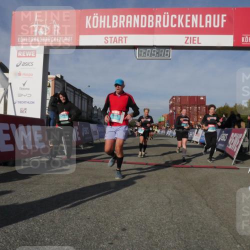03.10.2025 - Köhlbrandbrückenlauf Matties Gatica Varas http://msf.ph/oto/9167605 03.10.2025 10:09:20 Ziel 1163, 1250, 1369, 1391, 1419, 1478, 1507, 1600, 1818, 1901, 2450, 2677, 3006, 3010, 3743 meine-sportfotos.de