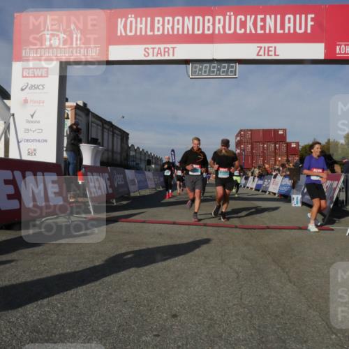 03.10.2025 - Köhlbrandbrückenlauf Matties Gatica Varas http://msf.ph/oto/9167613 03.10.2025 10:09:24 Ziel 1163, 1201, 1250, 1369, 1391, 1419, 1464, 1478, 1558, 1600, 1742, 1805, 1818, 1901, 3387, 3743 meine-sportfotos.de