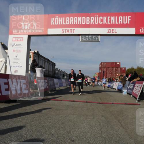 03.10.2025 - Köhlbrandbrückenlauf Matties Gatica Varas http://msf.ph/oto/9167672 03.10.2025 10:09:53 Ziel 1188, 1399, 1401, 1409, 1473, 1747, 1786, 1801, 1975, 2027, 2034, 3162, 3321, 3539, 3811 meine-sportfotos.de