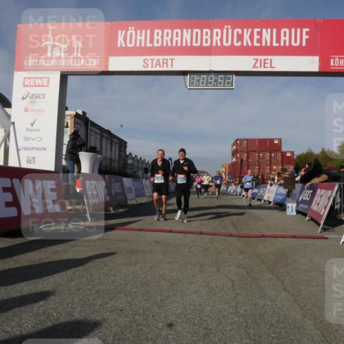 03.10.2025 - Köhlbrandbrückenlauf Matties Gatica Varas http://msf.ph/oto/9167673 03.10.2025 10:09:54 Ziel 1188, 1343, 1399, 1401, 1409, 1473, 1747, 1786, 1801, 1975, 2027, 2034, 3162, 3321, 3539, 3811 meine-sportfotos.de
