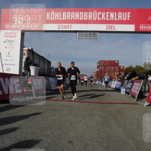 03.10.2025 - Köhlbrandbrückenlauf Matties Gatica Varas http://msf.ph/oto/9167674 03.10.2025 10:09:54 Ziel 1188, 1343, 1399, 1401, 1409, 1473, 1747, 1786, 1801, 1975, 2027, 2034, 3162, 3321, 3539, 3811 meine-sportfotos.de