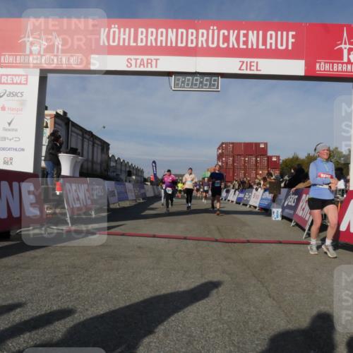 03.10.2025 - Köhlbrandbrückenlauf Matties Gatica Varas http://msf.ph/oto/9167679 03.10.2025 10:09:57 Ziel 1188, 1343, 1399, 1401, 1409, 1473, 1747, 1801, 1873, 1975, 2027, 2034, 2471, 3162, 3200, 3811 meine-sportfotos.de