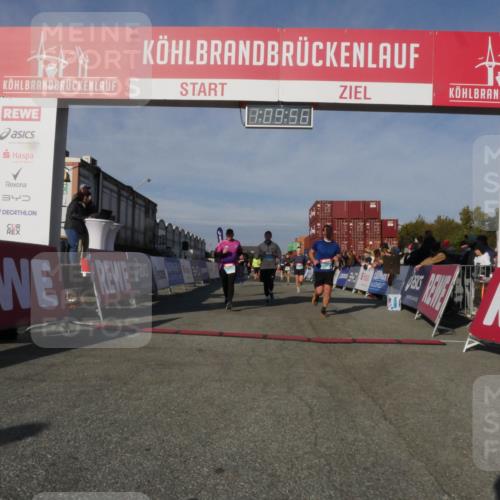 03.10.2025 - Köhlbrandbrückenlauf Matties Gatica Varas http://msf.ph/oto/9167681 03.10.2025 10:09:58 Ziel 1188, 1343, 1399, 1401, 1409, 1473, 1747, 1801, 1873, 1975, 2027, 2034, 2471, 3162, 3200, 3201, 3811 meine-sportfotos.de
