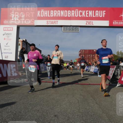 03.10.2025 - Köhlbrandbrückenlauf Matties Gatica Varas http://msf.ph/oto/9167685 03.10.2025 10:10:00 Ziel 1343, 1401, 1409, 1473, 1544, 1747, 1801, 1873, 1975, 2034, 2471, 3162, 3200, 3201, 3811 meine-sportfotos.de