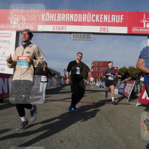 03.10.2025 - Köhlbrandbrückenlauf Matties Gatica Varas http://msf.ph/oto/9167687 03.10.2025 10:10:01 Ziel 1343, 1401, 1409, 1473, 1544, 1747, 1873, 2034, 2471, 3162, 3200, 3201, 3493 meine-sportfotos.de