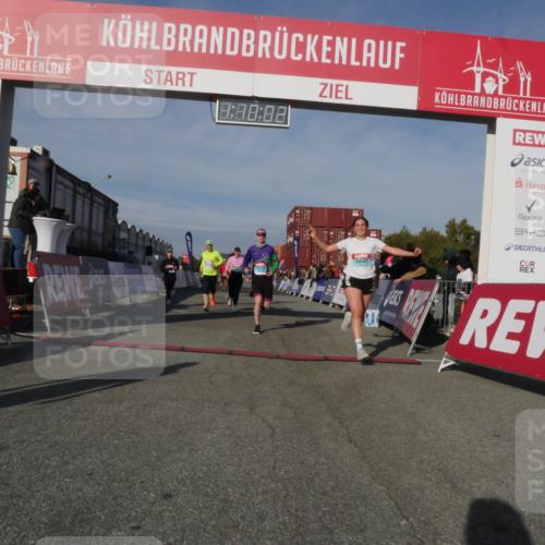 03.10.2025 - Köhlbrandbrückenlauf Matties Gatica Varas http://msf.ph/oto/9167693 03.10.2025 10:10:03 Ziel 1343, 1401, 1409, 1473, 1544, 1747, 1873, 2034, 2471, 3200, 3201, 3493 meine-sportfotos.de