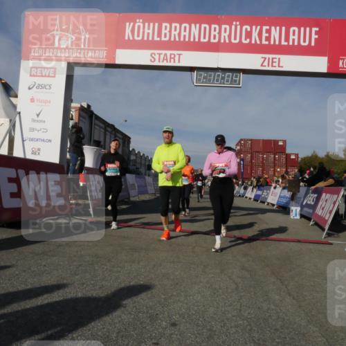 03.10.2025 - Köhlbrandbrückenlauf Matties Gatica Varas http://msf.ph/oto/9167698 03.10.2025 10:10:06 Ziel 1243, 1343, 1544, 1873, 2471, 3200, 3201, 3493 meine-sportfotos.de